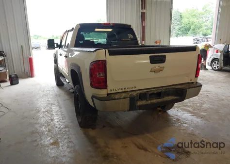 2011 Chevrolet Silverado 1500 Lt from USA, damaged, VIN 1GCPKSE32BF115769